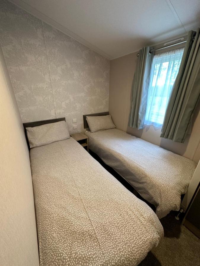 Bishy Barnabee, Waxham, Nr Sea Palling, Dog Friendly, Private Path To The Beach Norwich Kültér fotó